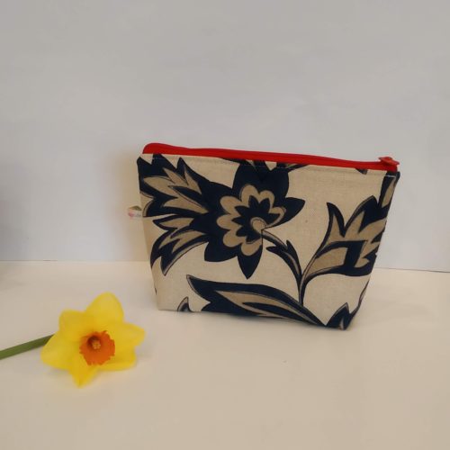 Kosmetiktasche, Schminktasche, innen Wasserabweisend,  beige/blaue Blätter